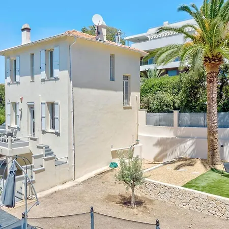 Maison Sara Les Pins Nyaraló